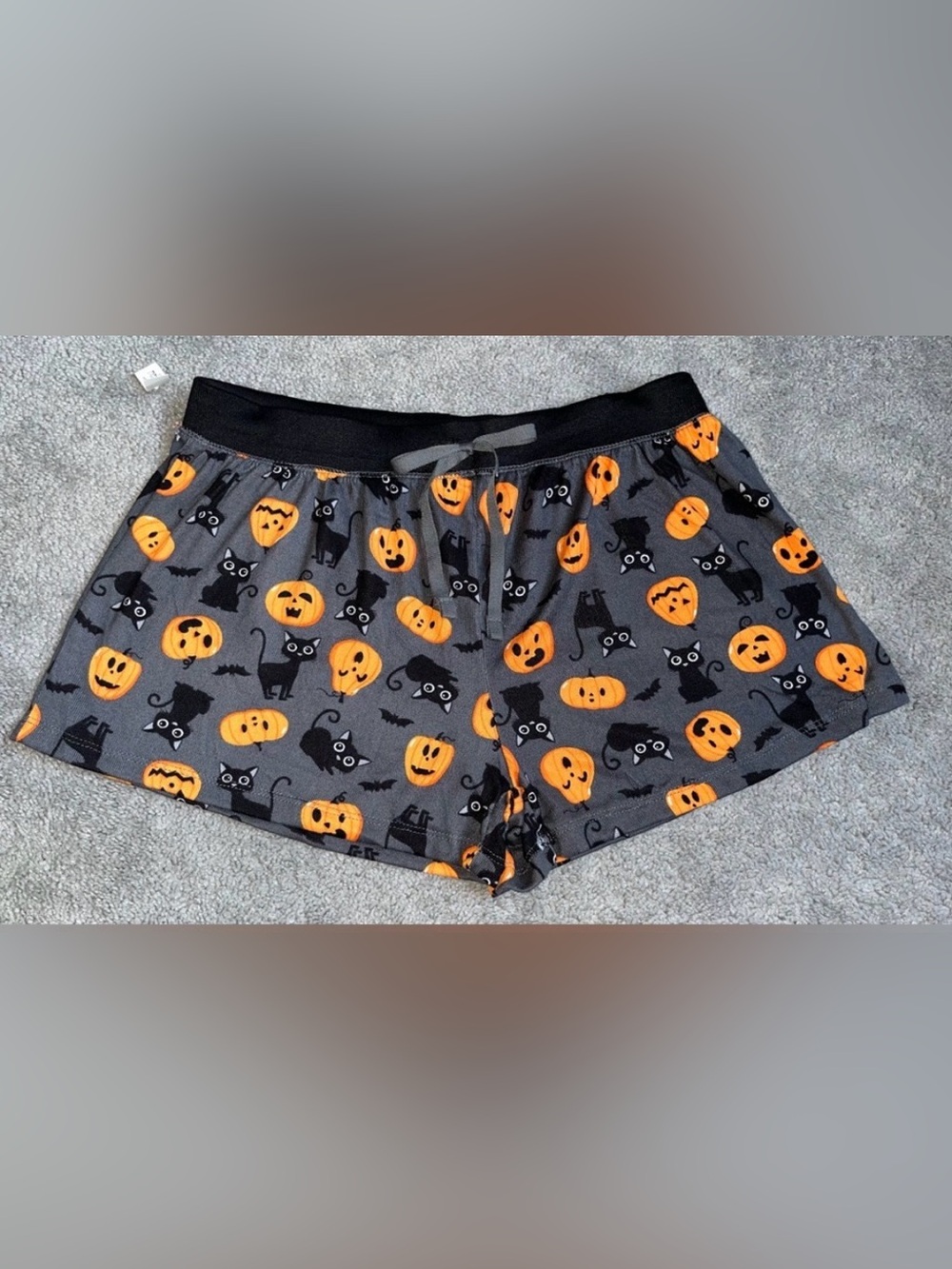 NWT Pillow Talk Halloween Black Cats
Lounge Shorts Large